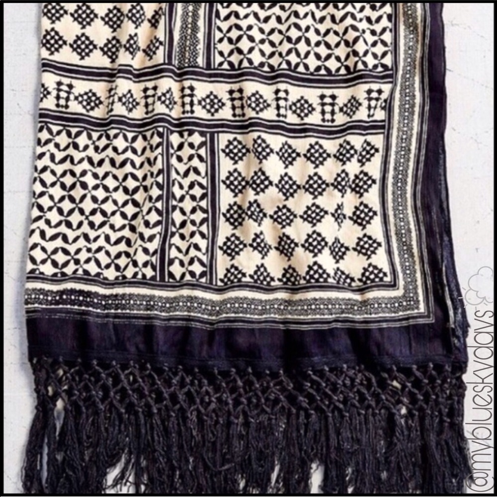 Excote Patchwork Open Front Poncho - Picture 5 of 5